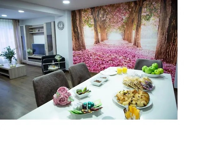 Luxury New Centre & Beach,