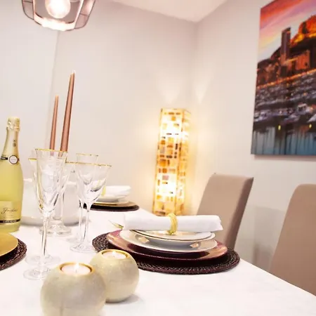 Luxury New Centre & Beach, Apartment
