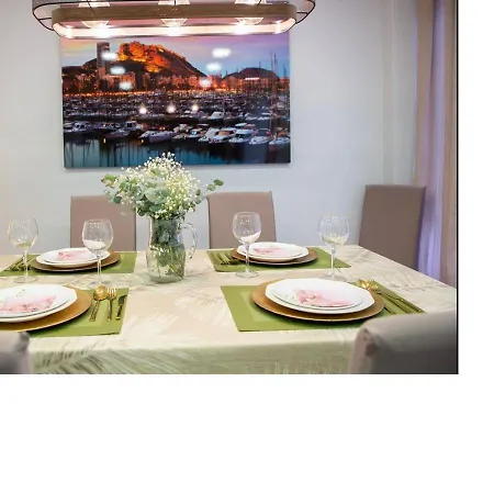 Luxury New Centre & Beach, * Alicante