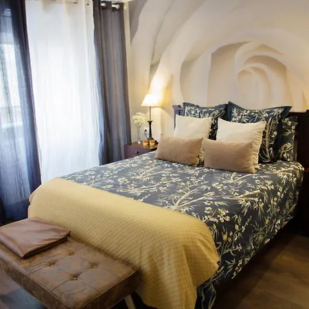 Luxury New Centre & Beach, *